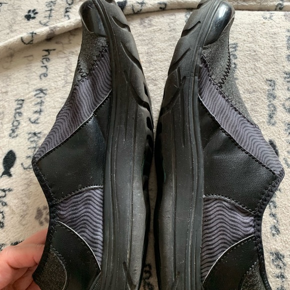 BZEES woman’s black / grey  shoes size 9.5 - Picture 12 of 14